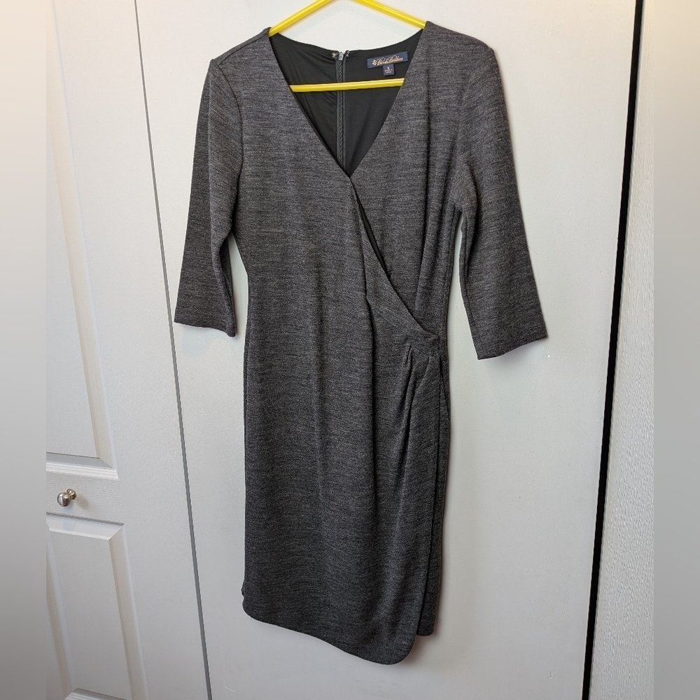 BROOKS BROTHERS Women 97% Wool Dress Size 8 3/4 Sleeves V Neck Back Zipper